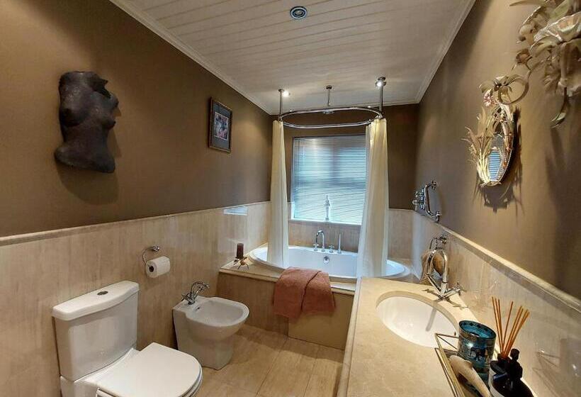 غرفة ديلوكس سرير كينج, Ivy Cottage B&b