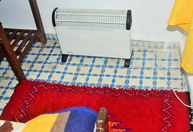 اتاق استاندارد یک تخته با سرویس بهداشتی مشترک, Moroccan Dream Hostel