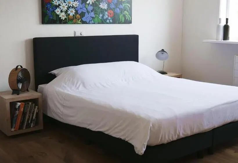 エコノミーシングルルーム, Bed & Coffee Maricoweg