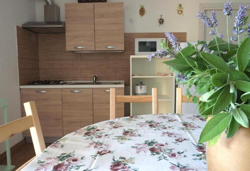 דירת חדר בקומת קרקע, Casa Vacanze Lepa Vida