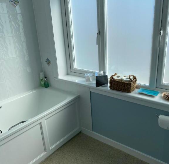 Standard room with outdoor bath, Honeypot Guest House
