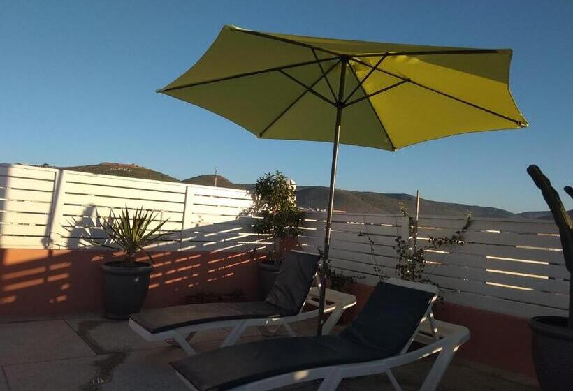 Апартаменты 1 Спальня, Itrane Guest House