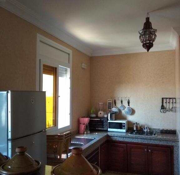 Апартаменты 1 Спальня, Itrane Guest House