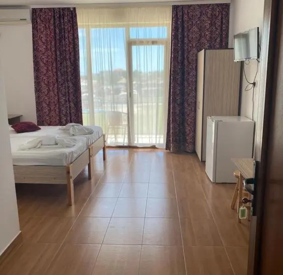 Cameră Deluxe, Kherim