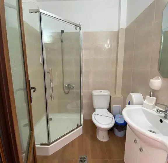Cameră Deluxe, Kherim