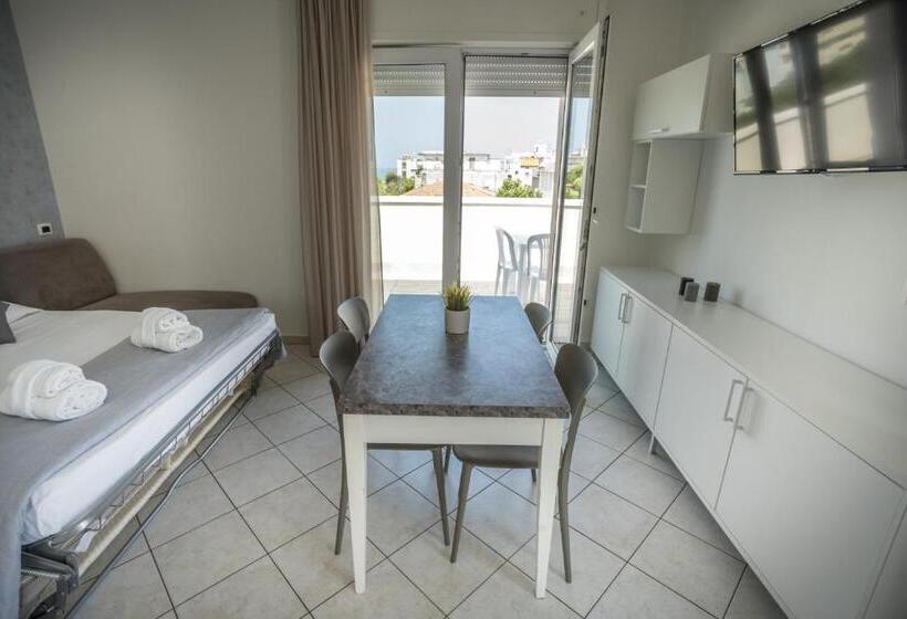 استودیو استاندارد با تراس, Rimini Bay Suites & Residence
