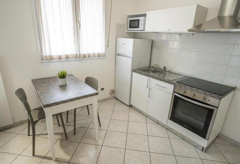 استودیو استاندارد با بالکن, Rimini Bay Suites & Residence