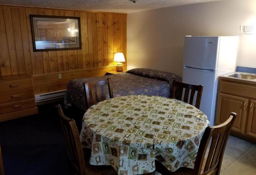 סוויטה משפחתית, Westwood Motel