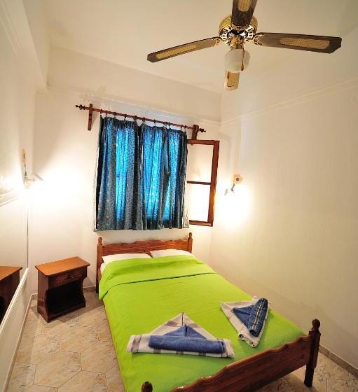 スタンダードスタジオ, Azalea