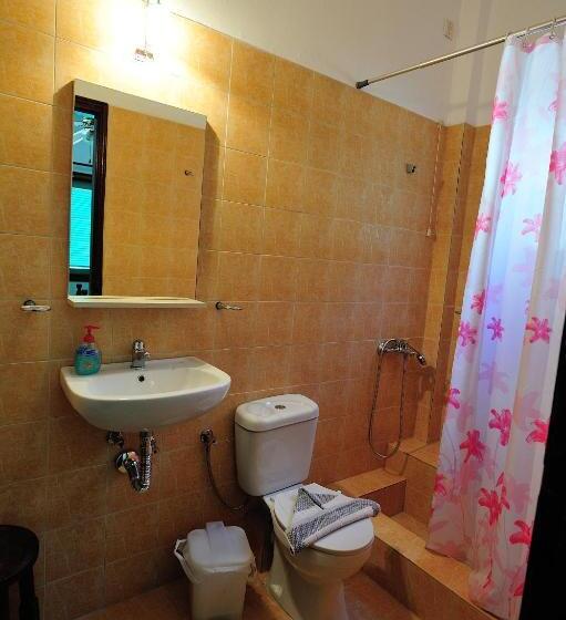 スタンダードスタジオ, Azalea