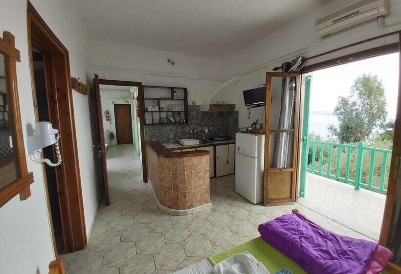 家族用アパートメント, Azalea