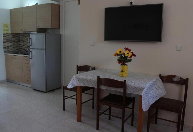 Appartement Familial, Elarin Studios & Apartments