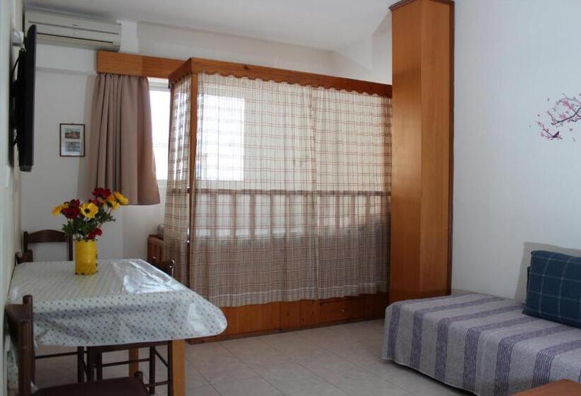 Appartement Familial, Elarin Studios & Apartments