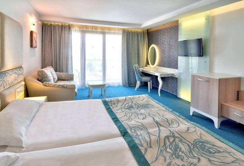 غرفة قياسية إطلالة جانبية علي البحر, Grifid Metropol Hotel Premium All Inclusive & Private Beach Adults Only