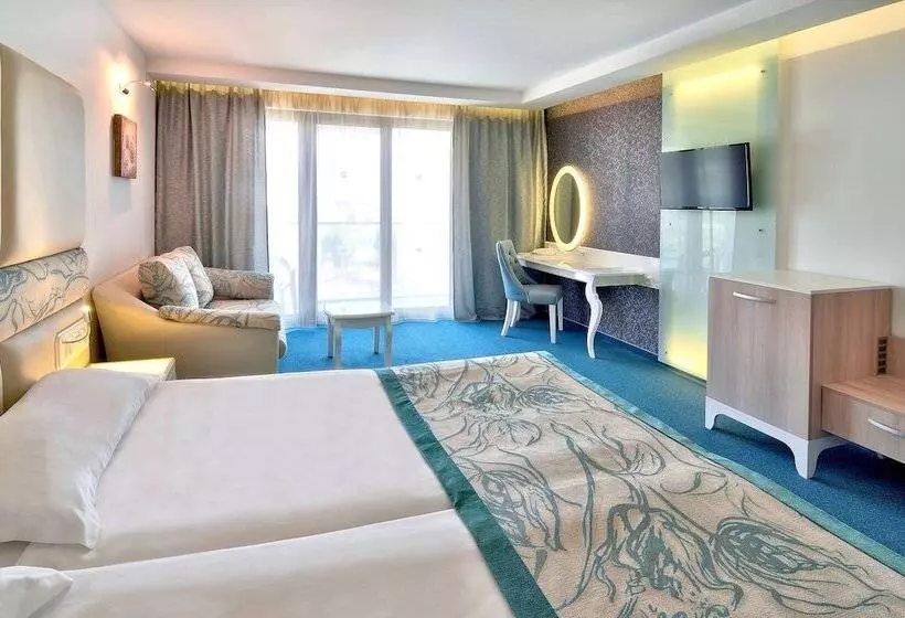 サイドオーシャンビュースタンダードルーム, Grifid Metropol Hotel   Premium All Inclusive & Private Beach   Adults Only