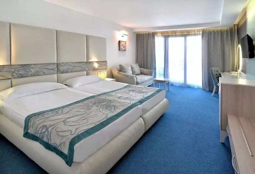 サイドオーシャンビュースタンダードルーム, Grifid Metropol Hotel   Premium All Inclusive & Private Beach   Adults Only