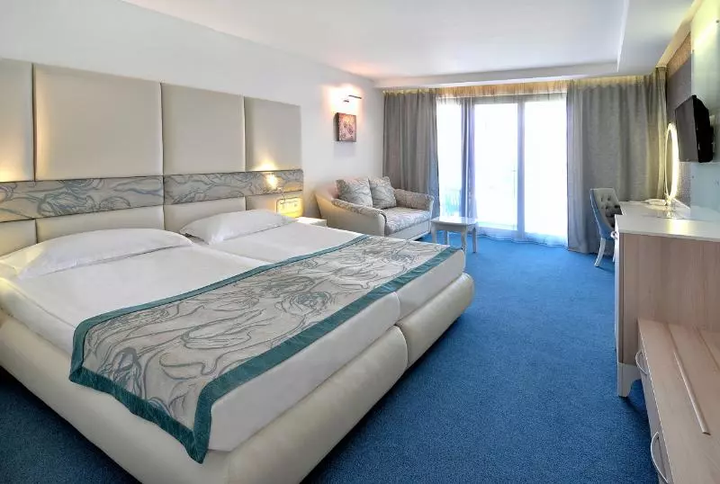 片側に海が見えるスタンダードシングルルーム, Grifid Metropol Hotel   Premium All Inclusive & Private Beach   Adults Only