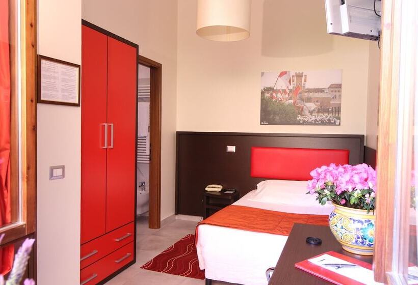 标准单人间, Al Corso