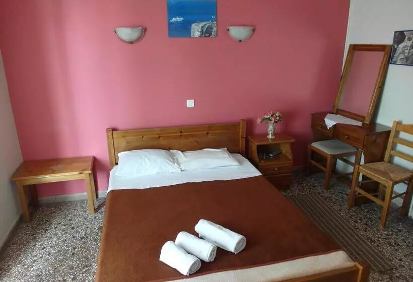 اتاق استاندارد یک نفره, Alexandrion