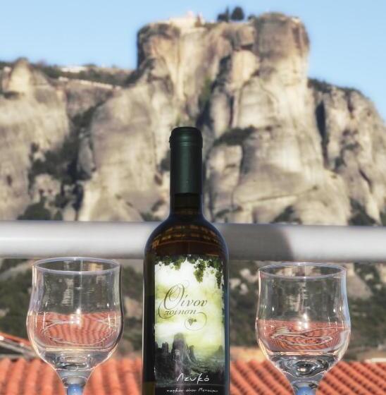 スタンダードルーム, Alexiou