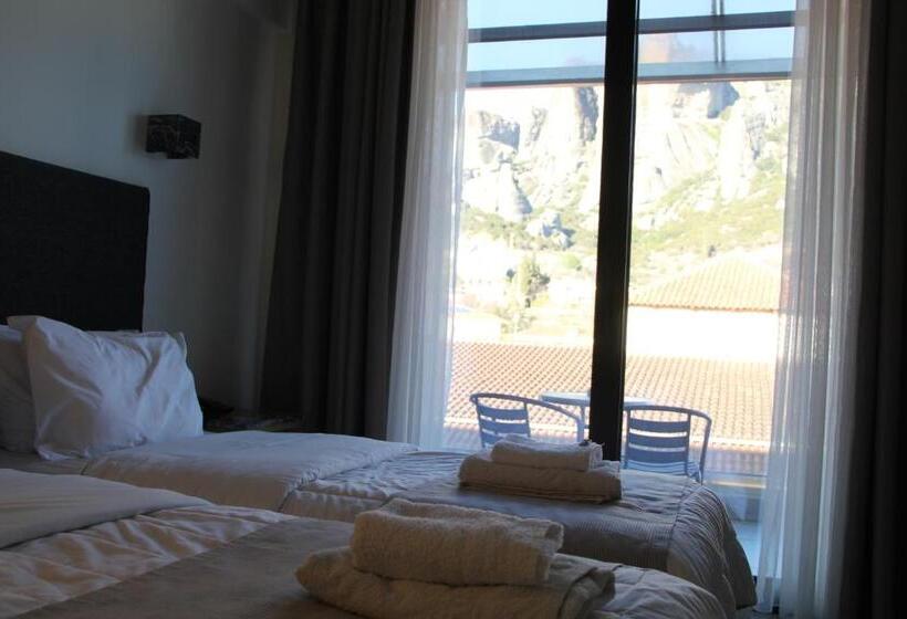 スタンダードルーム, Alexiou