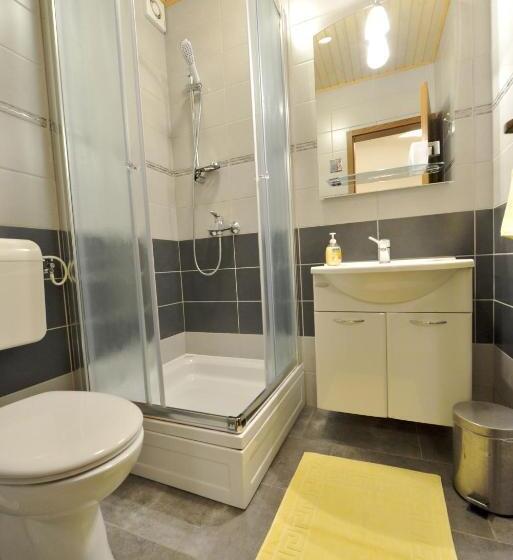 اتاق استاندارد با بالکن, Apartments Rooms Kocijancic
