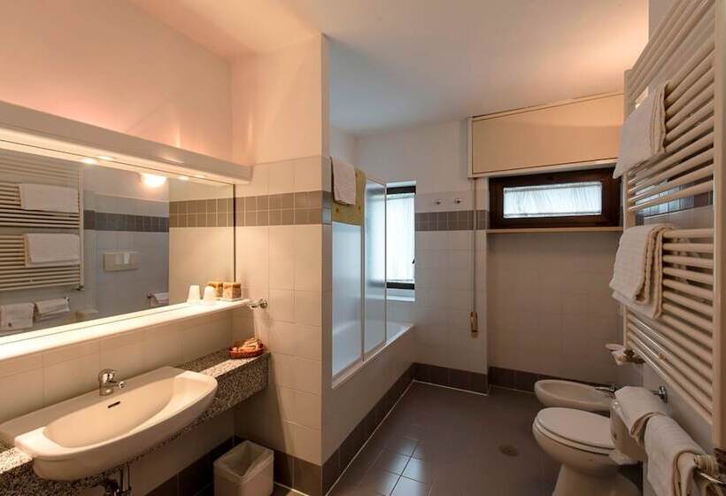 스탠다드 트리플 룸, Cipriani Park