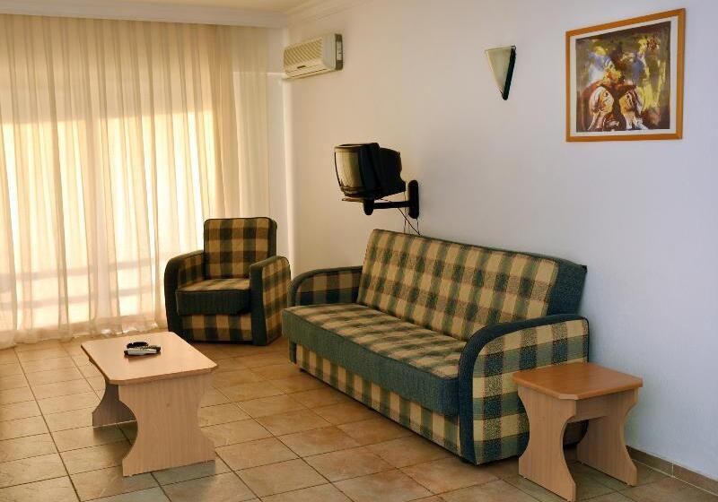 ファミリールーム, Club Scala Nuova