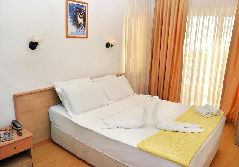 ファミリールーム, Club Scala Nuova