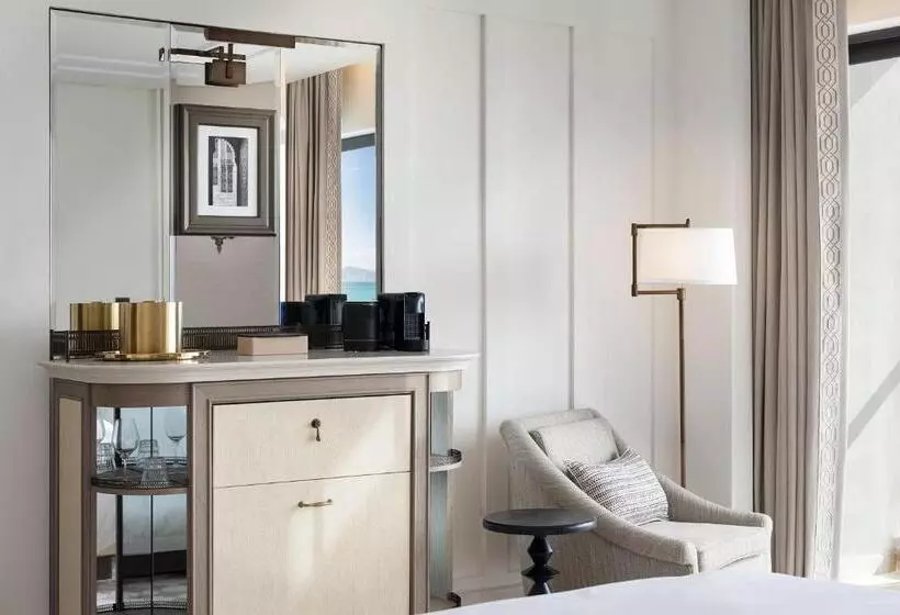 اتاق لوکس با تخت بزرگ, The St. Regis La Bahia Blanca Resort   Tamuda Bay