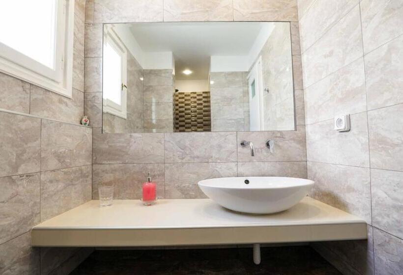 Studio Standard Vue Jardin, Finikas Santorini