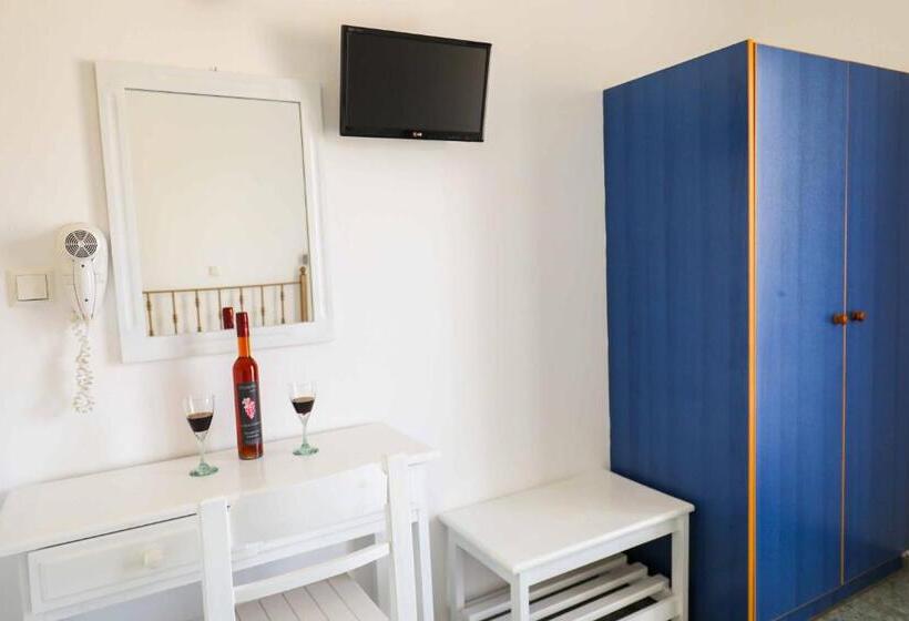 Chambre Standard, Finikas Santorini