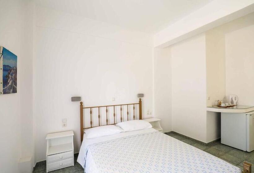 Chambre Standard, Finikas Santorini