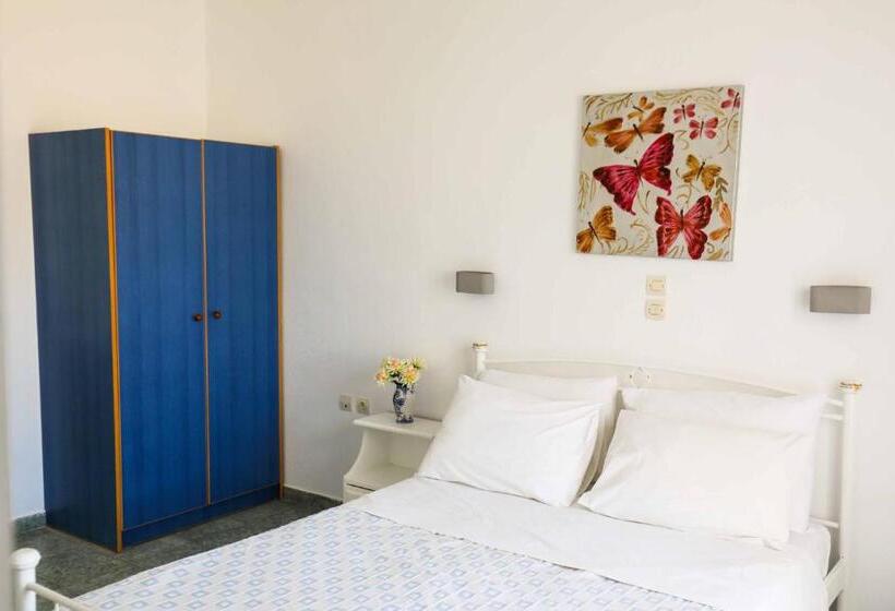 Chambre Standard, Finikas Santorini