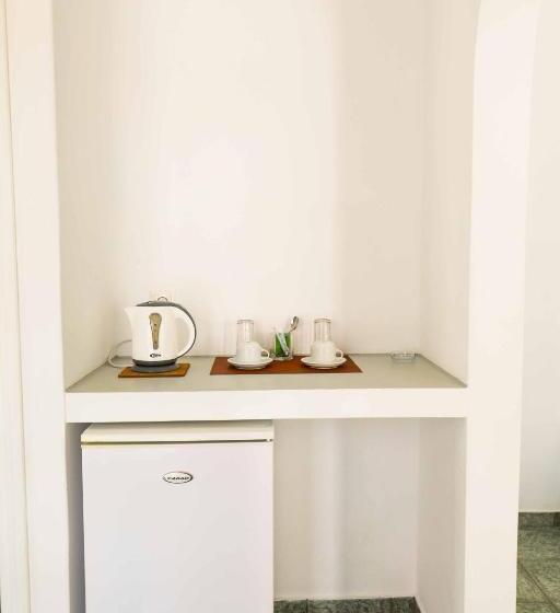 Chambre Standard, Finikas Santorini