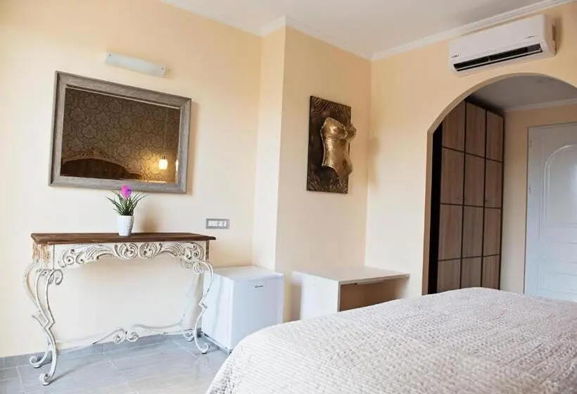 Chambre Supérieure, Kalithea