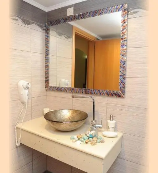 Chambre Triple Standard, Kalithea