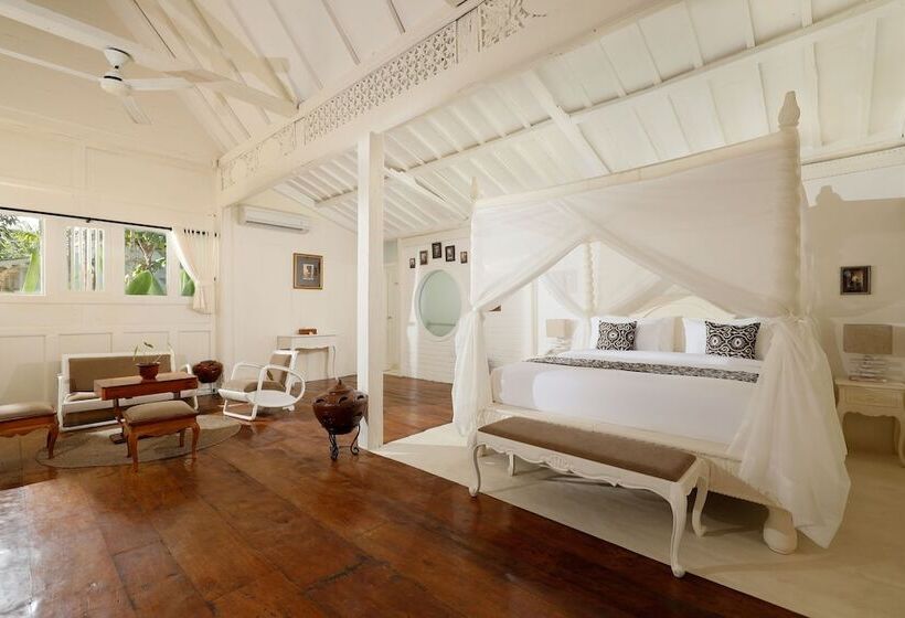 Havuz Manzaralı Süit, Puri Tempo Doeloe