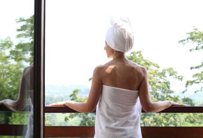 جناح جونيور, Relais Le Betulle