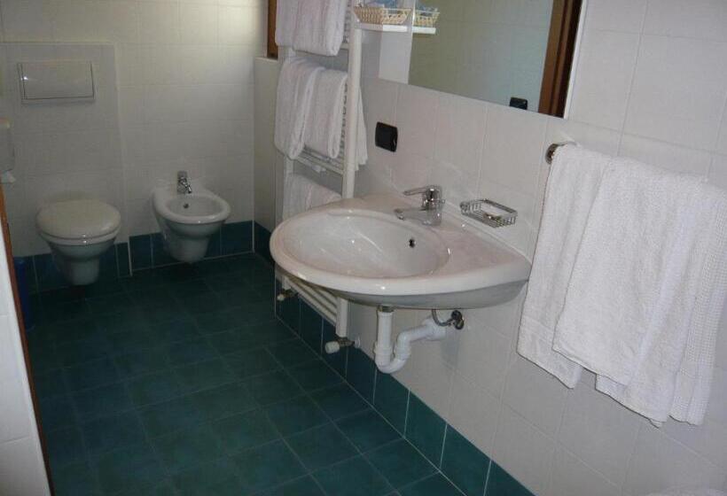 Номер Стандарт с Балконом, Rezia