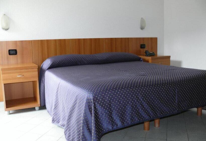 Номер Стандарт с Балконом, Rezia