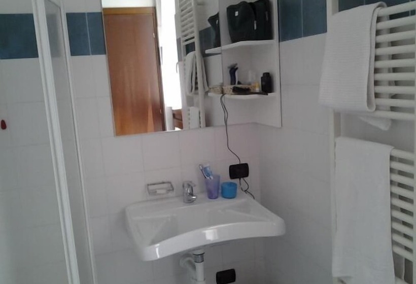 Номер Стандарт Индивидуальный с Балконом, Rezia