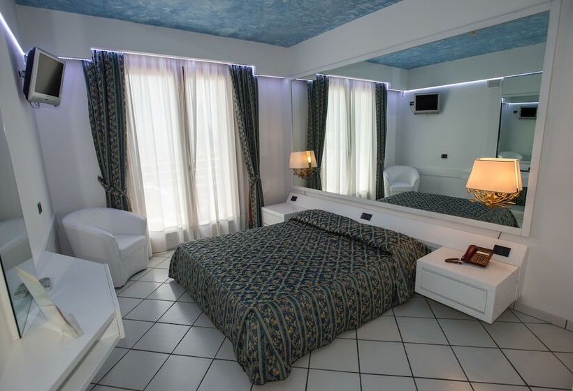 غرفة قياسية, Ristorante Panoramico