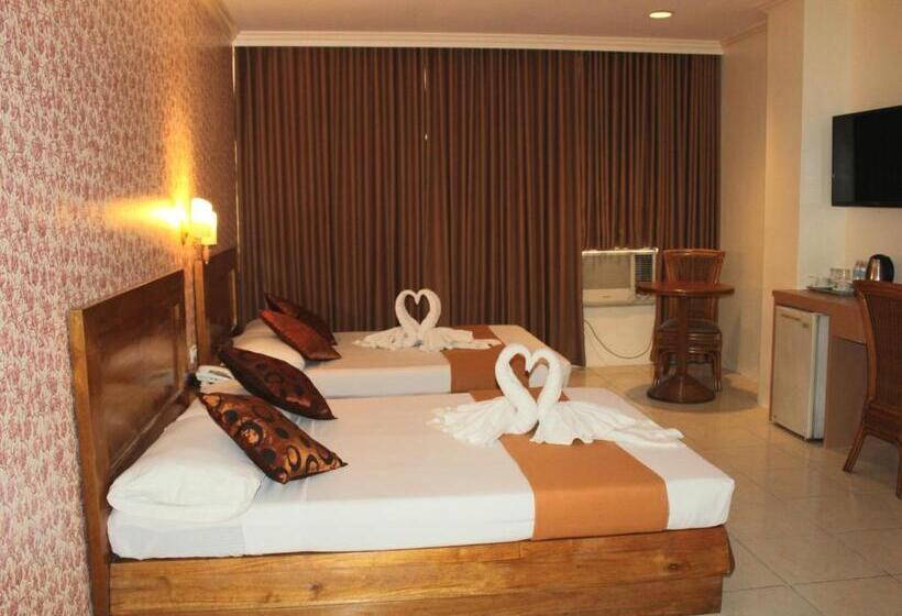 سوییت لوکس, Rosas Garden