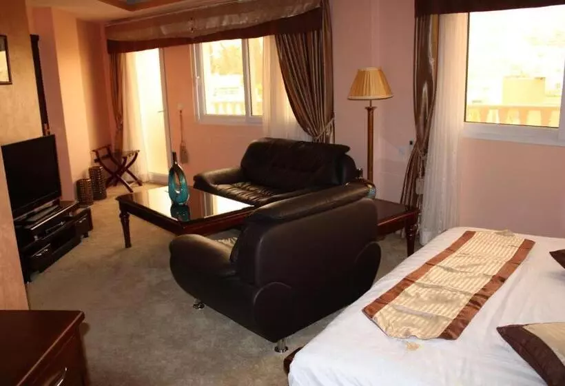 سوییت, Seven Wonders Hotel   Petra