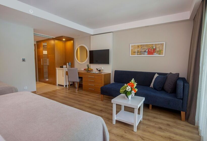 Номер Deluxe, Sherwood Exclusive Kemer  Kids Concept