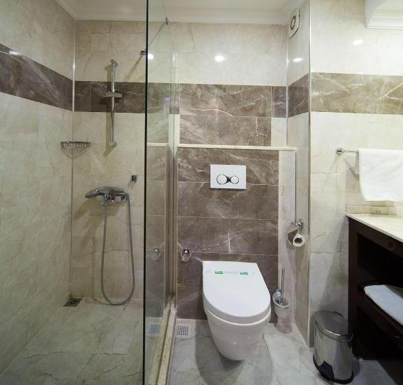 ファミリールーム, Spilos