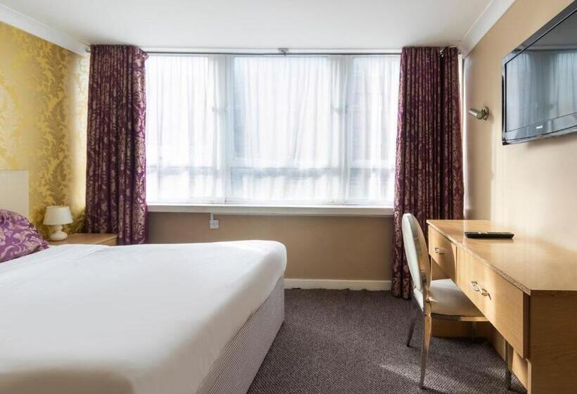 스탠다드 룸, Stuart