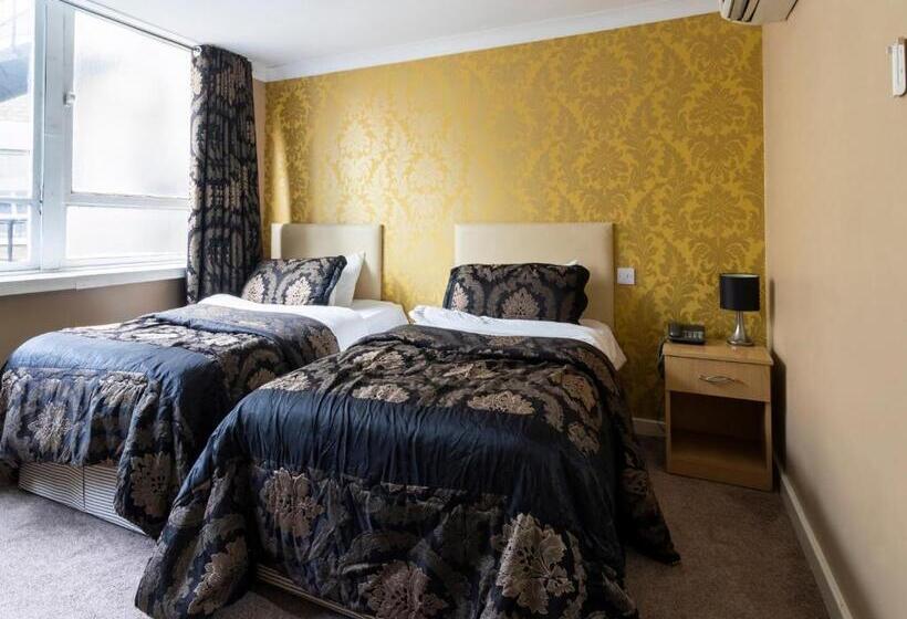 스탠다드 룸, Stuart