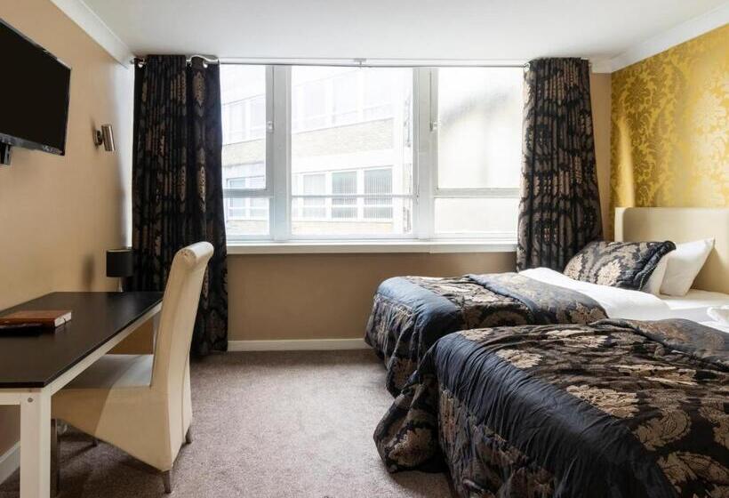 스탠다드 룸, Stuart